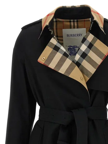 Trenci Burberry în carouri negru
