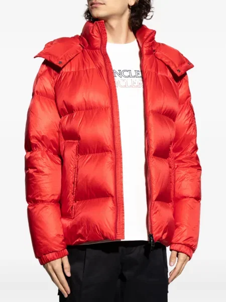 Geacă Moncler cu glugă roșu