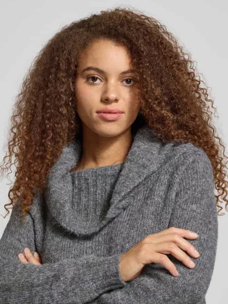 Sweter z dzianiny o kroju regular fit z dodatkiem wełny model ‘SHINE’ Only