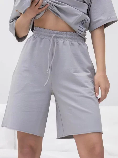 Женские шорты сірі
