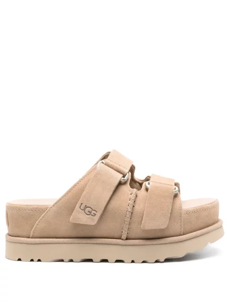 Papuci Ugg din piele de căprioară