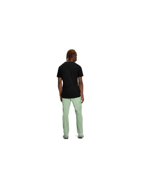 Tricou On negru