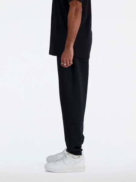 Спортивные штаны New Balance черные