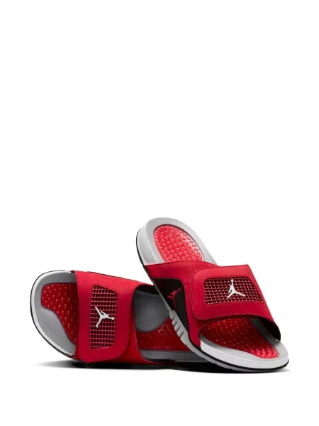 Papuci Jordan retro roșu