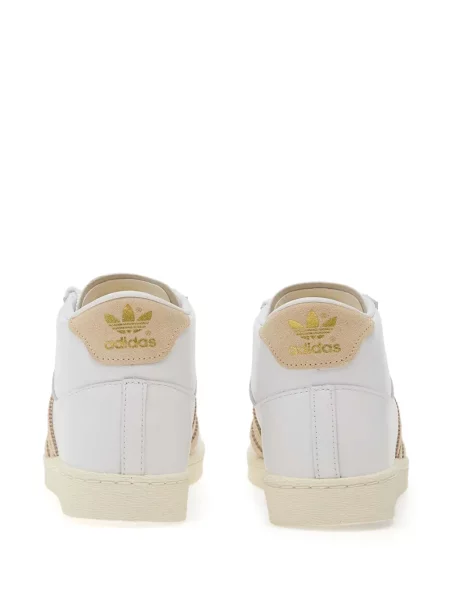 Pălărie Adidas cu dungi cu platformă din jerseu alb