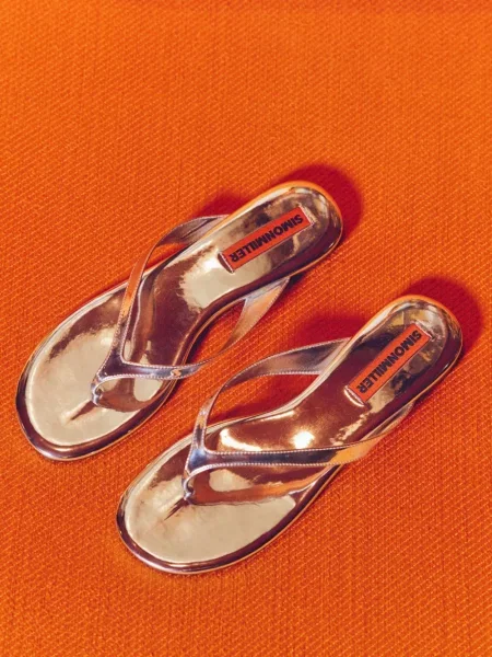 Sandały Simon Miller bez obcasa srebrne