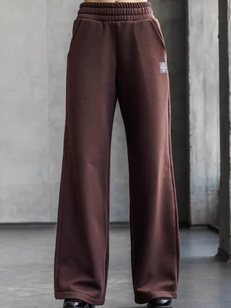 Брюки коричневі