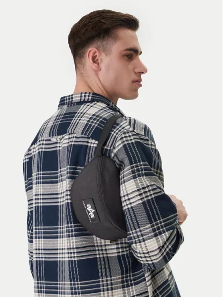 Поясная сумка Alpha Industries с принтом черная