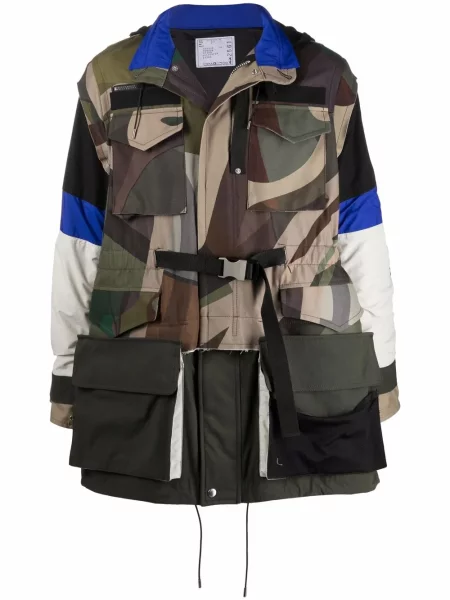 Palton Sacai cu glugă cu imagine cu model camuflaj verde