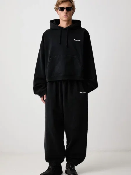 Свитер Vetements с капюшоном с лого