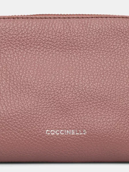 Кожаная косметичка Coccinelle