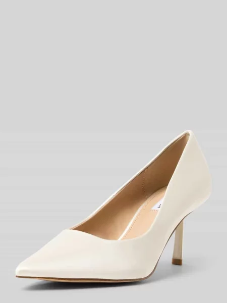 Czółenka o spiczastym kroju model ‘Vivion’ Steve Madden biała