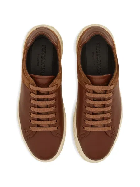 Sneakerși Ferragamo cu broderie maro