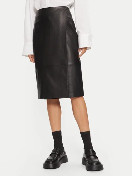 Boss Кожена пола черен