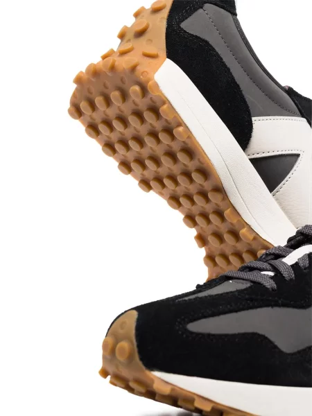 Nėriniuotos sportbačiai New Balance 327 su raišteliais juoda