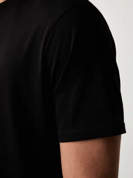 Armani Exchange férfi póló fekete