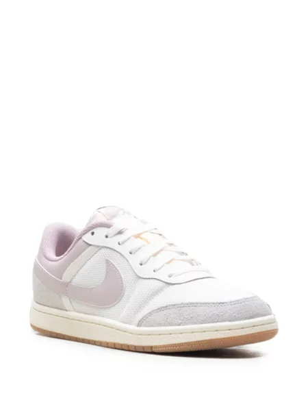 Sneakerși Jordan alb
