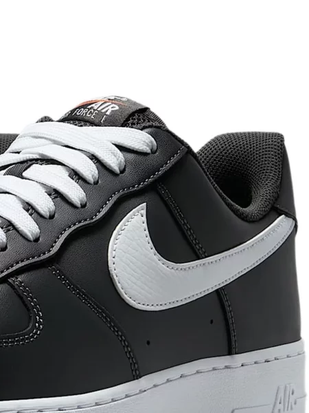 Sneakerși Nike Cortez cu autograf din piele maro