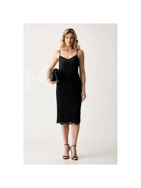 Spódnica midi Guess koronkowa czarna