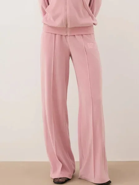 Спортивні велюрові штани Bizuu VELORINA з аплікацією VELORINA RÓŻOWY рожевий