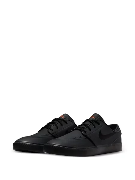 Sneakerși Nike Zoom cu decolteu în V negru