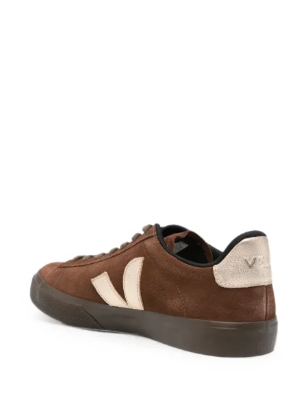 Szarvasbőr sneaker Veja Campo autogrammal barna