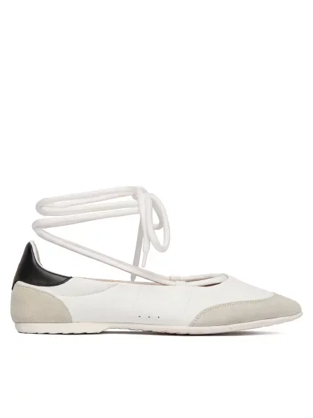 Balerinke Patrizia Pepe bela