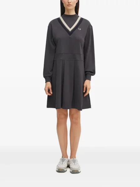 Rochie mini Fred Perry cu broderie de costum gri