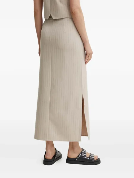 Fustă midi Gestuz cu dungi până la genunchi