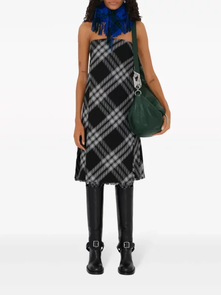 Pledas apvynioti suknele Burberry juoda