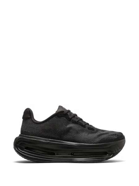 Sneakerși Nike Vomero din piele de căprioară negru