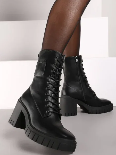 Botine negre