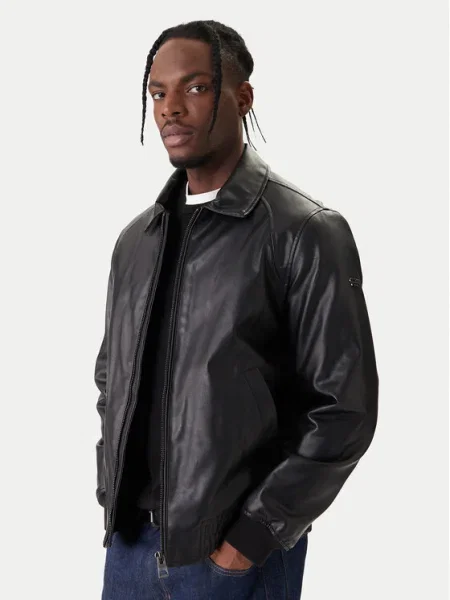 Guess Яке от имитация на кожа черен