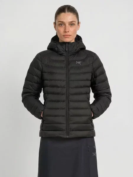 Arc'teryx Lehká Péřová Bunda Cerium černá