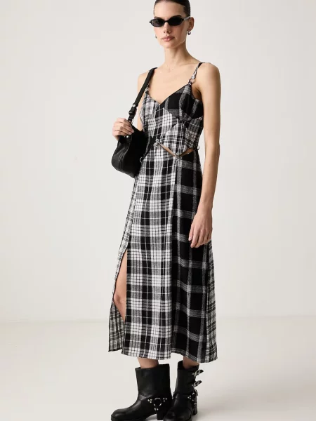 The Ragged Priest rochie evazată cu negru