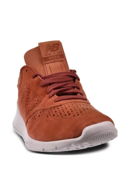 Szarvasbőr sneaker New Balance narancsszínű