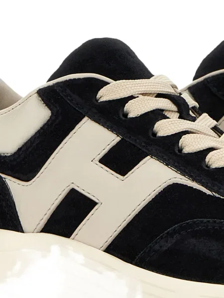 Sneakerși Hogan din piele negru