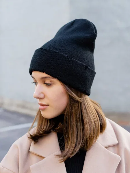 Without Шапка чорний