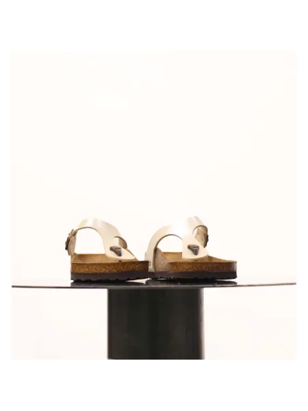 Klapki Birkenstock z perełkami białe