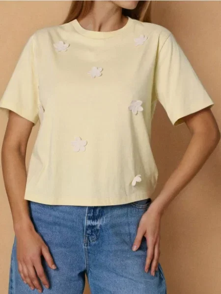 Футболка з квітковим мотивом other