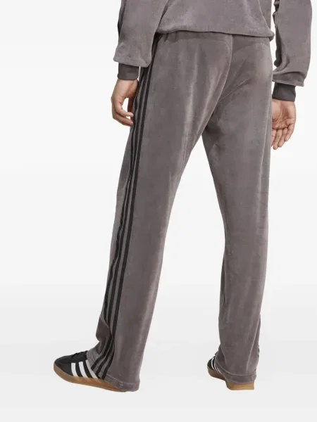 Pantaloni Adidas cu autograf alb