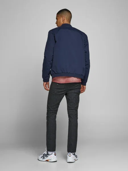 JACK & JONES Prechodná bunda Rush námornícka modrá