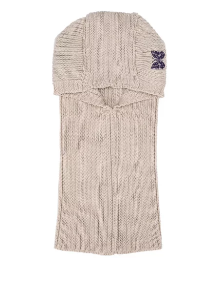 Căciulă Needles cu broderie tricotate