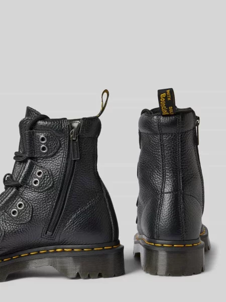 Botki sznurowane z naturalnej skóry Dr. Martens czarne