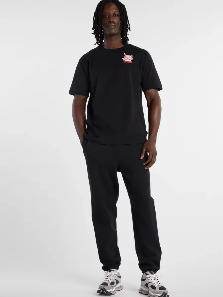 Спортивна футболка New Balance чорна