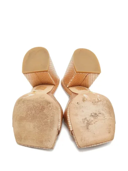 Sandale Stuart Weitzman din piele auriu