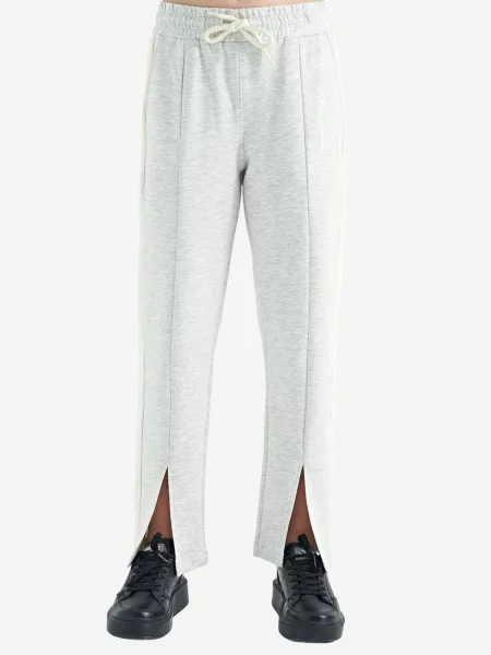 Tommy Life Hlače TOMMY Locker geschnittene Jogginghose svijetlosiva