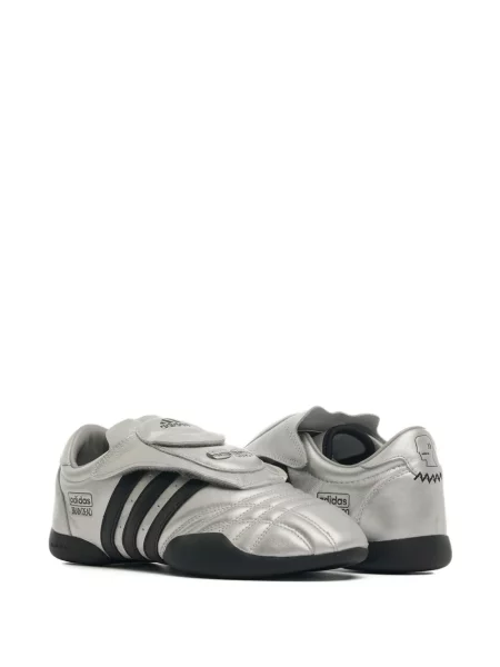 Pantaloni scurți Adidas cu imagine cu model camuflaj argintiu