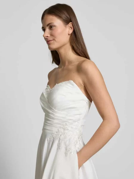 Suknia ślubna o kroju bandażowym Mascara biała