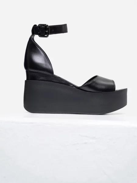 ISSA Plus Босоніжки Шкіра чорний